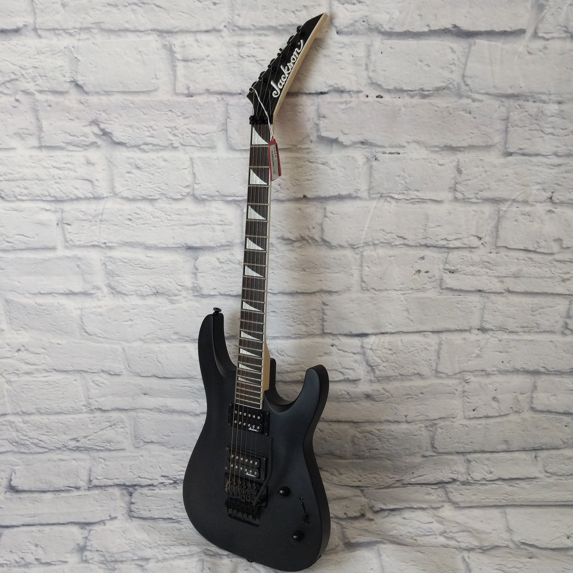 Jackson Dinky JS32 DKA Electric Guitar w/lisc Floyd Rose trem CWJ2061334