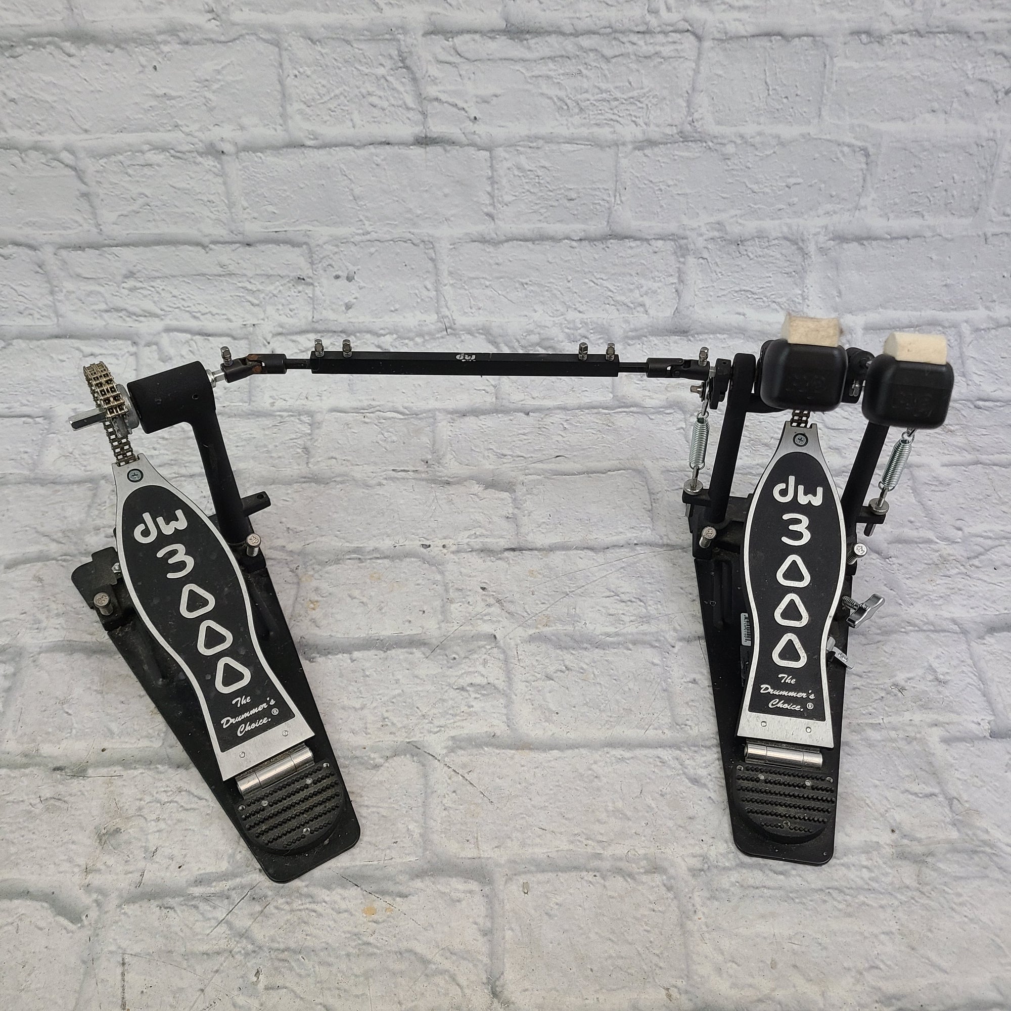 DW 3000 Series Double Kick Pedal