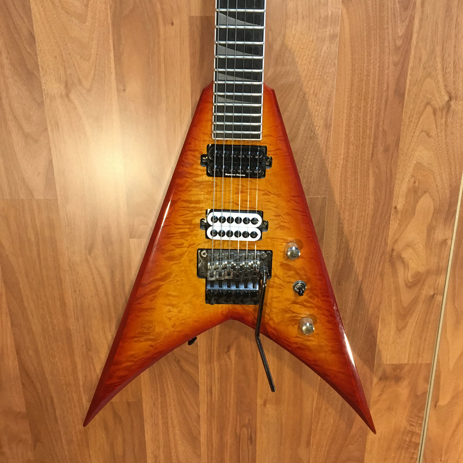 Jackson KVMGQ Pro Series King V Amber Sunburst Guitar with Case
