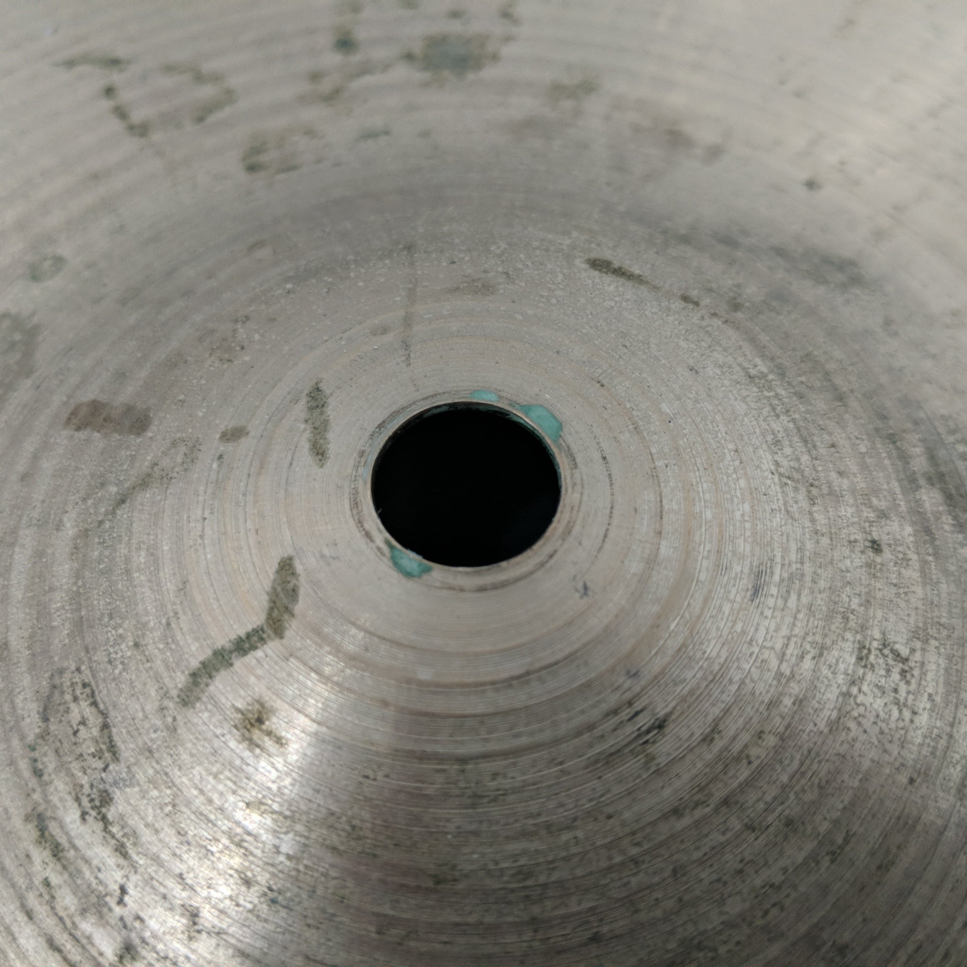 Zildjian Avedis Medium Thin Crash 16"