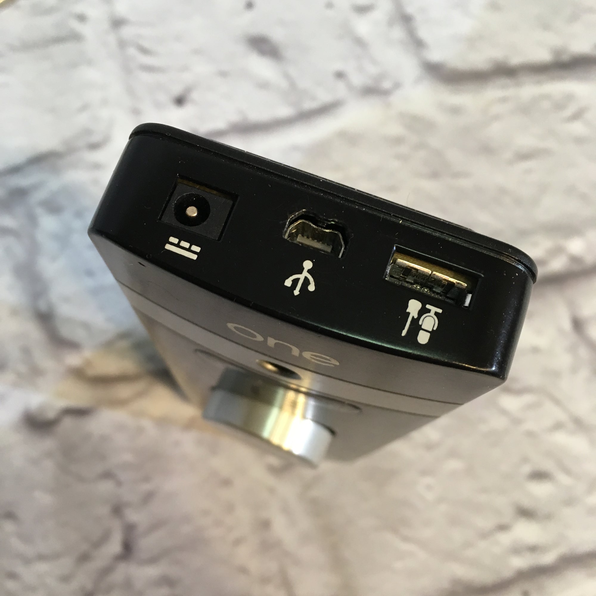 Apogee One Interface for Ipad, Iphone, and Mac