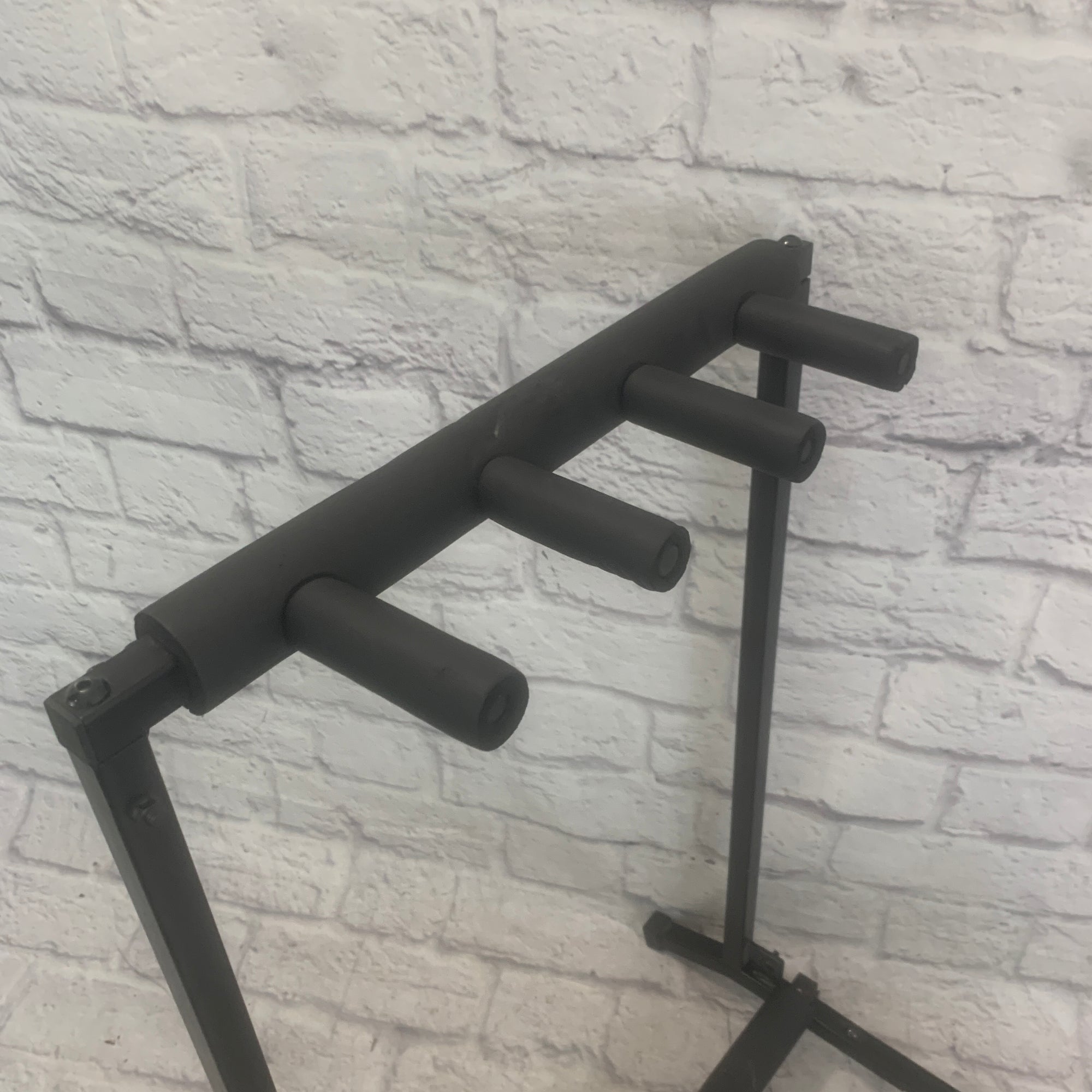 Proline PLMS3 3-Guitar Folding Stand Black