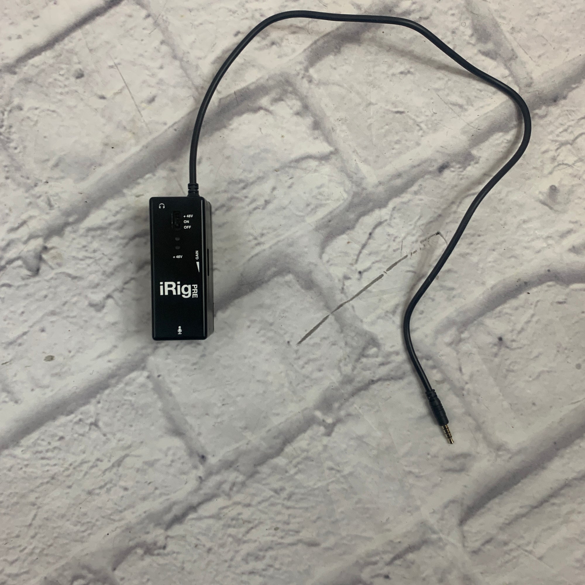 IK Multimedia iRig Pre Mobile Audio Interface