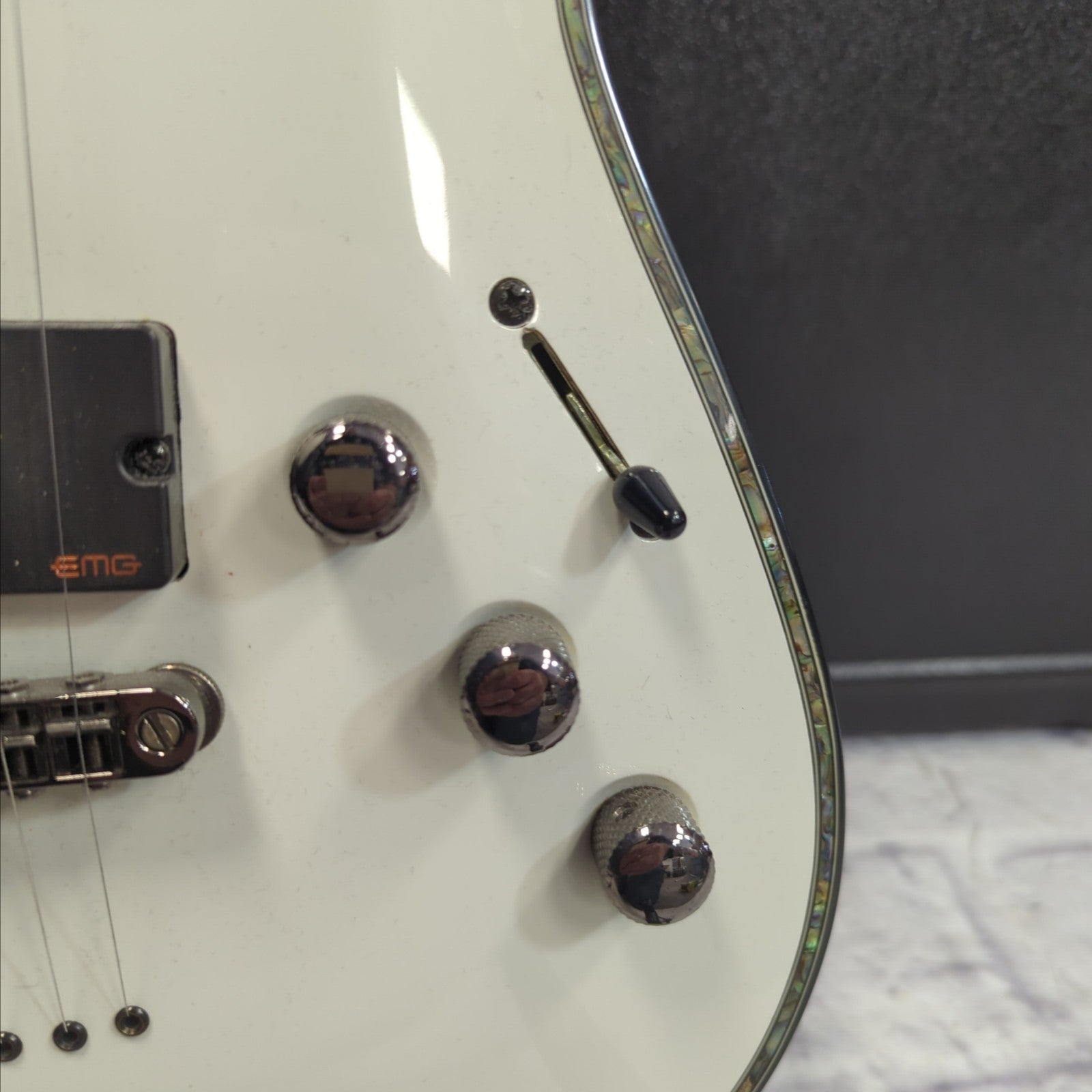 Schecter Hellraiser C-7 Electric Guitar - White w/ Gator Hardcase