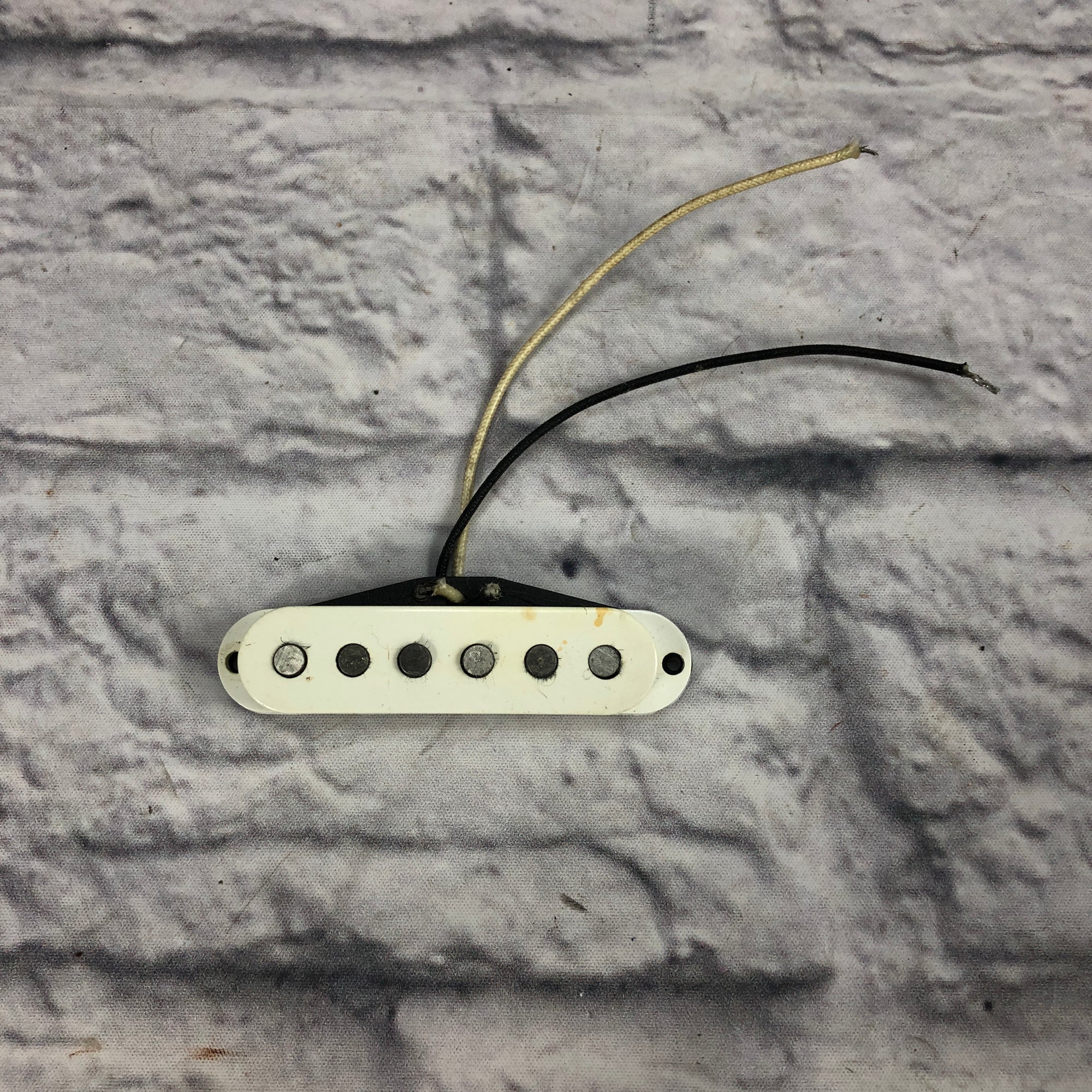 Unknown Single Coil White Pickup