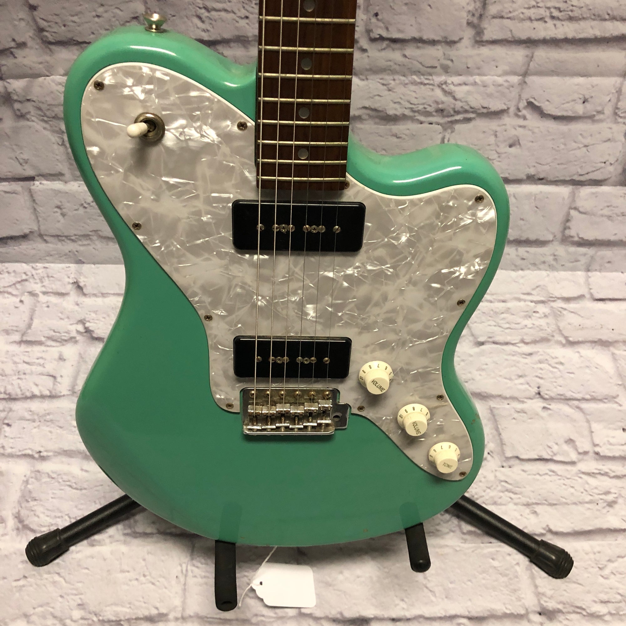 Fernandes Native A2 Electric Guitar - Evolution Music