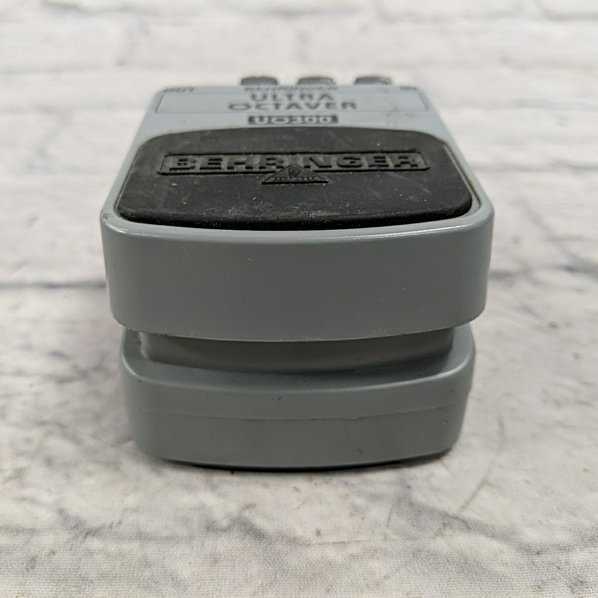Behringer UO300 Ultra Octaver Pedal