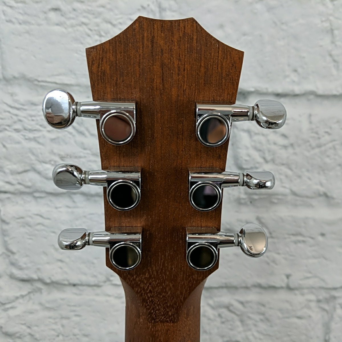 Taylor BT2 Baby Taylor Mahogany Top w/Case