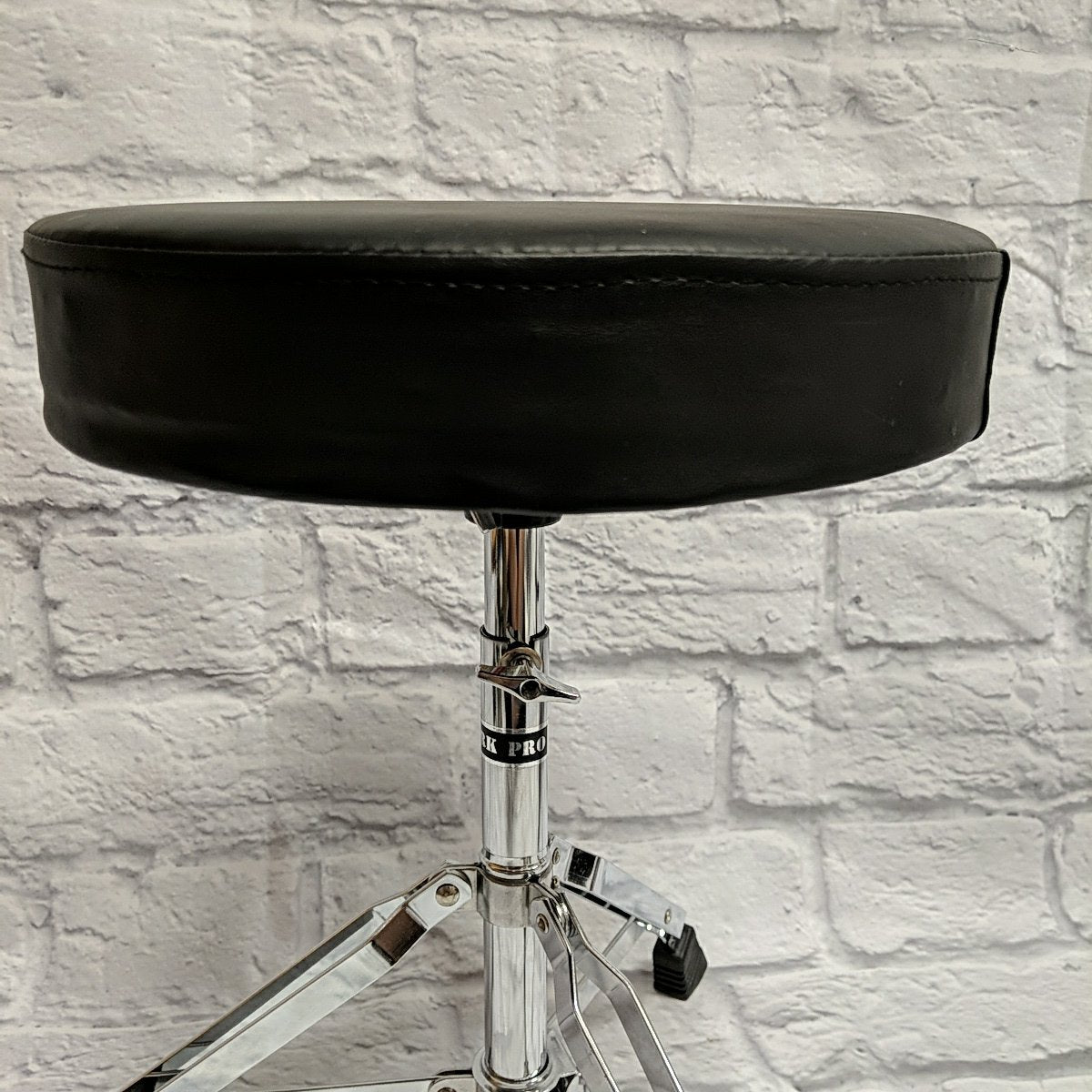 New York Pro Round Seat Double Braced Drum Throne
