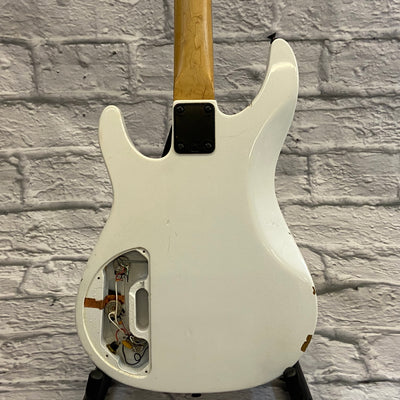 Peavey B-Ninety 4 String Bass Guitar