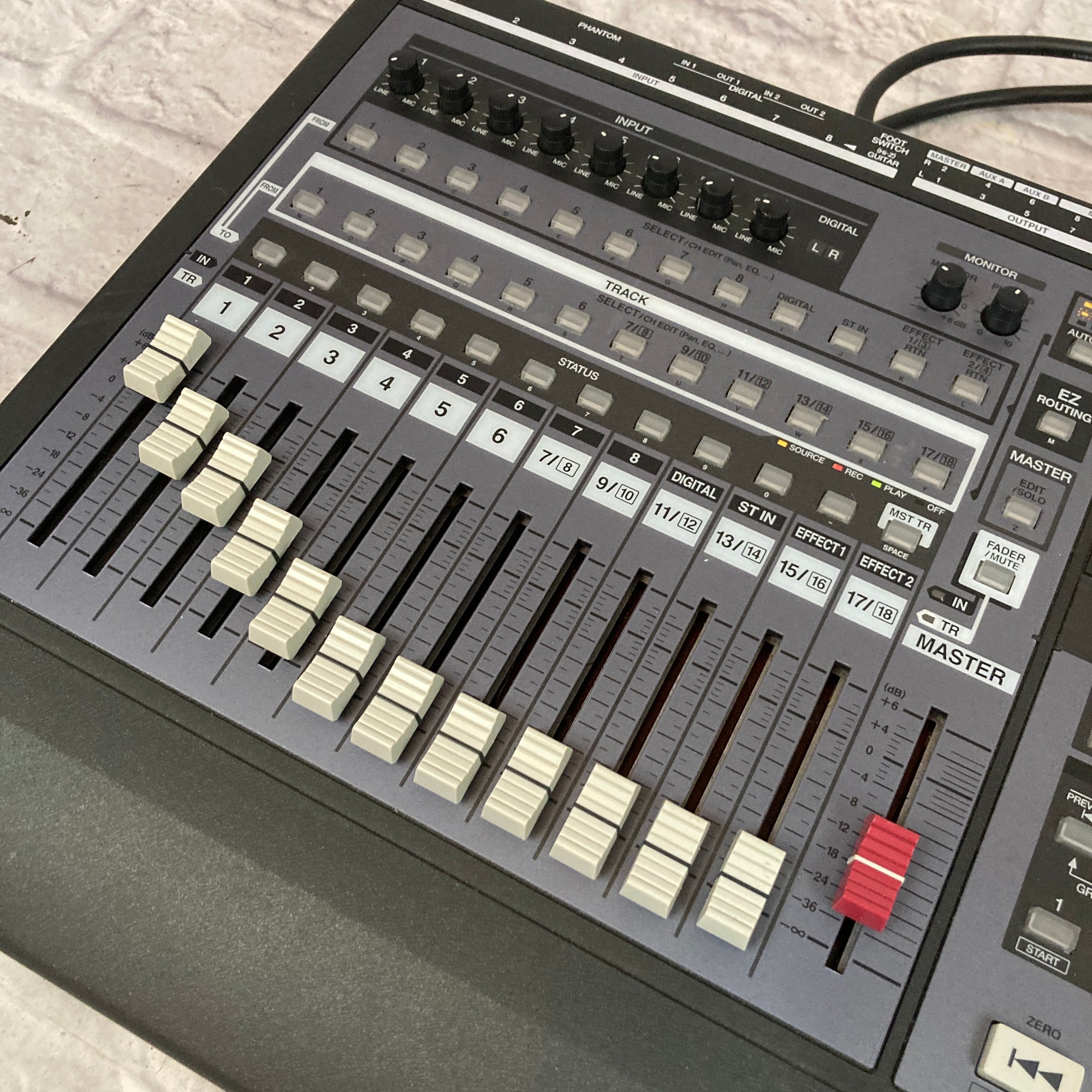 Roland VS-1880 Workstation