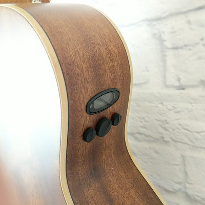 Fender Newporter Classic Acoustic / Electric Guitar - Natural Mahogany