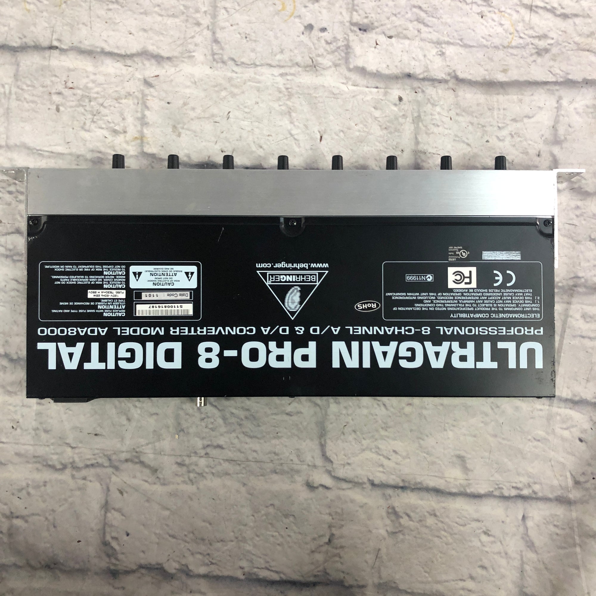 Behringer Ultragain ADA8000 AD DA Convertor