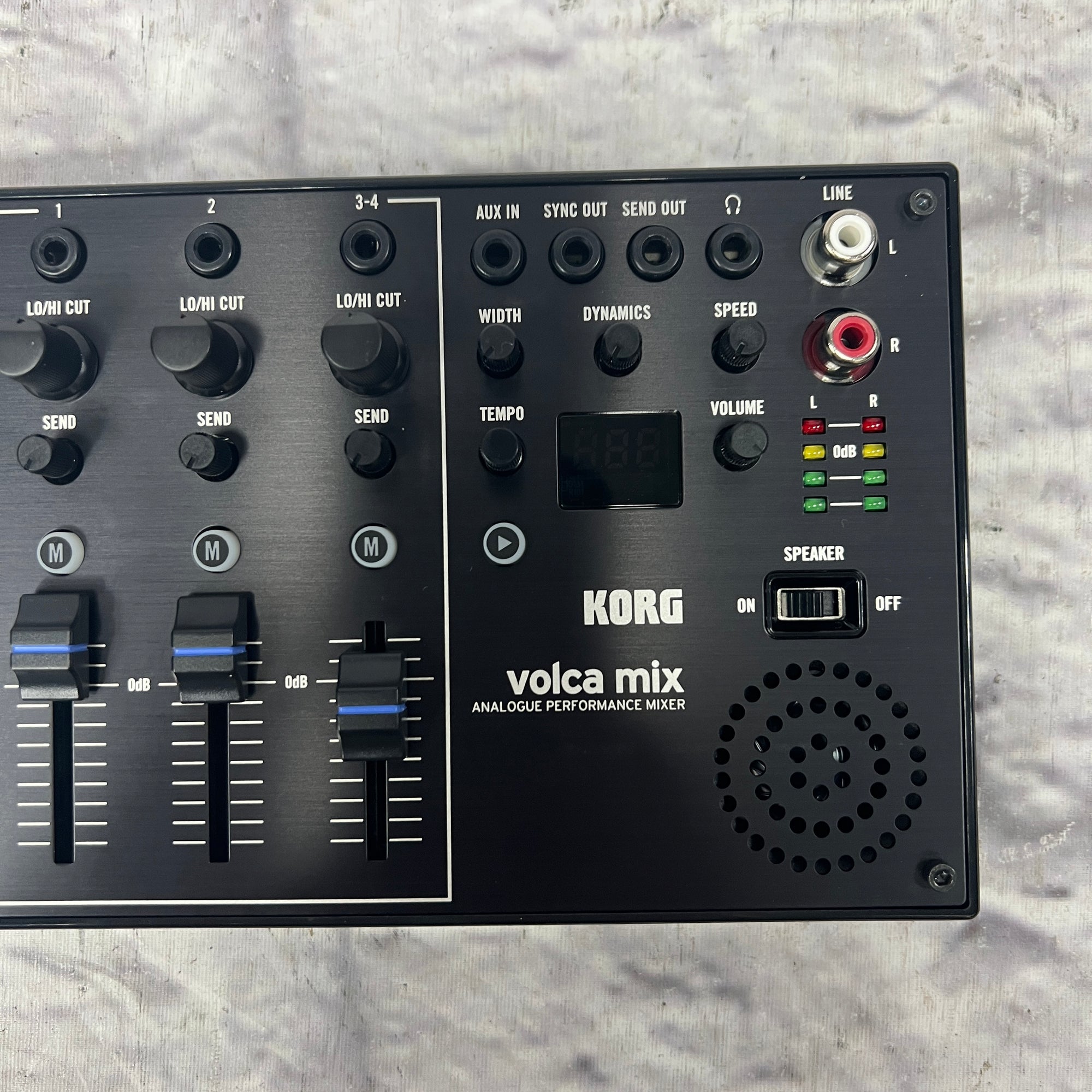 DJ機材 korg volca mix volca mix - ANALOGUE PERFORMANCE MIXER | KORG (USA)