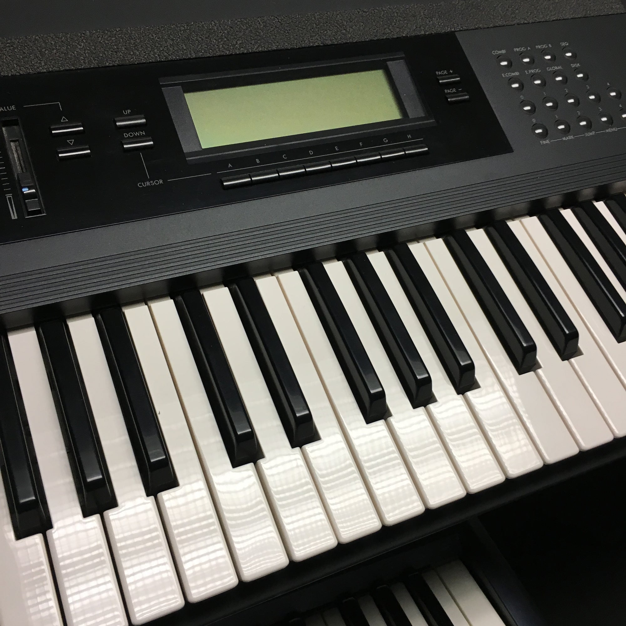 Korg T2 Music Workstation Keyboard