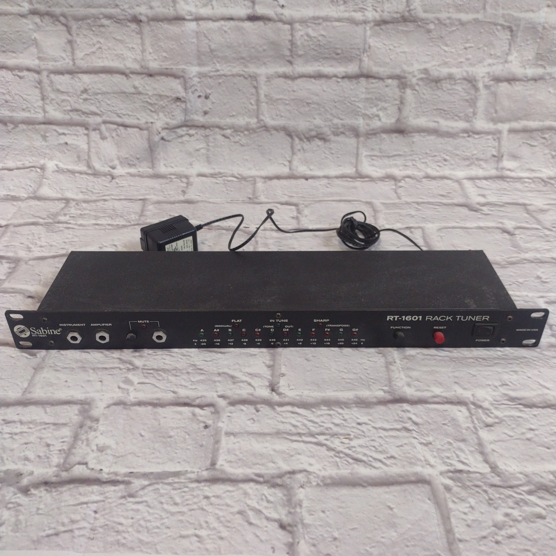 Sabine RT-1601 Rack Tuner