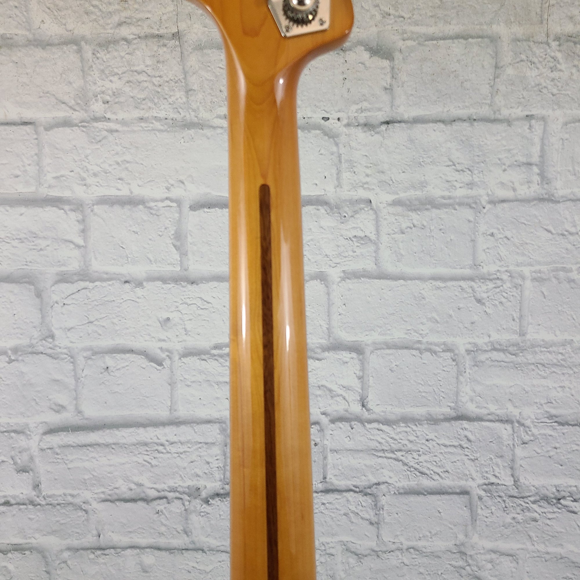 Squier Classic Vibe '70s Precision Bass - Walnut