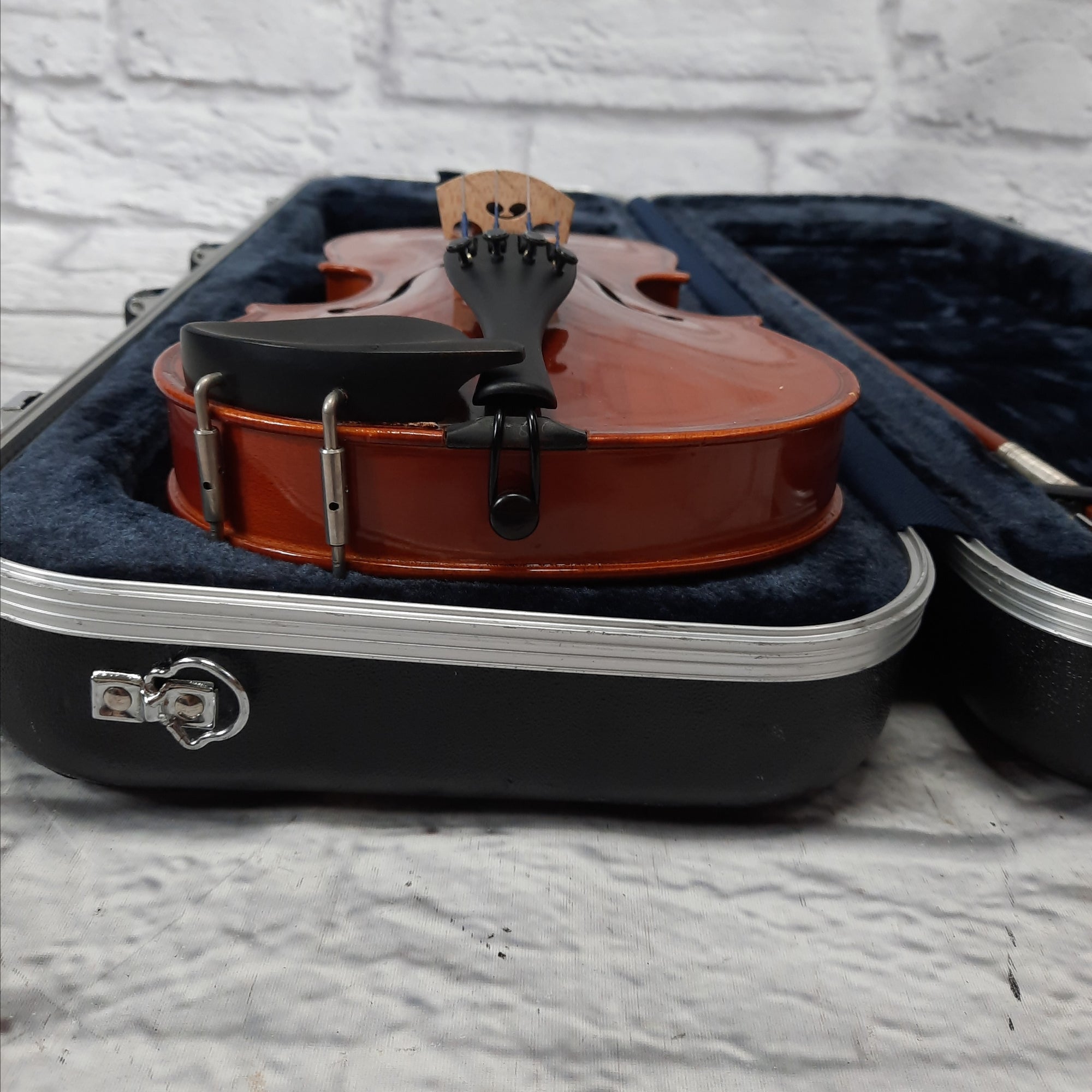 Eastman 1/2 Size S. Lenbach VL1/2 VL80 Violin Outfit - 13360036