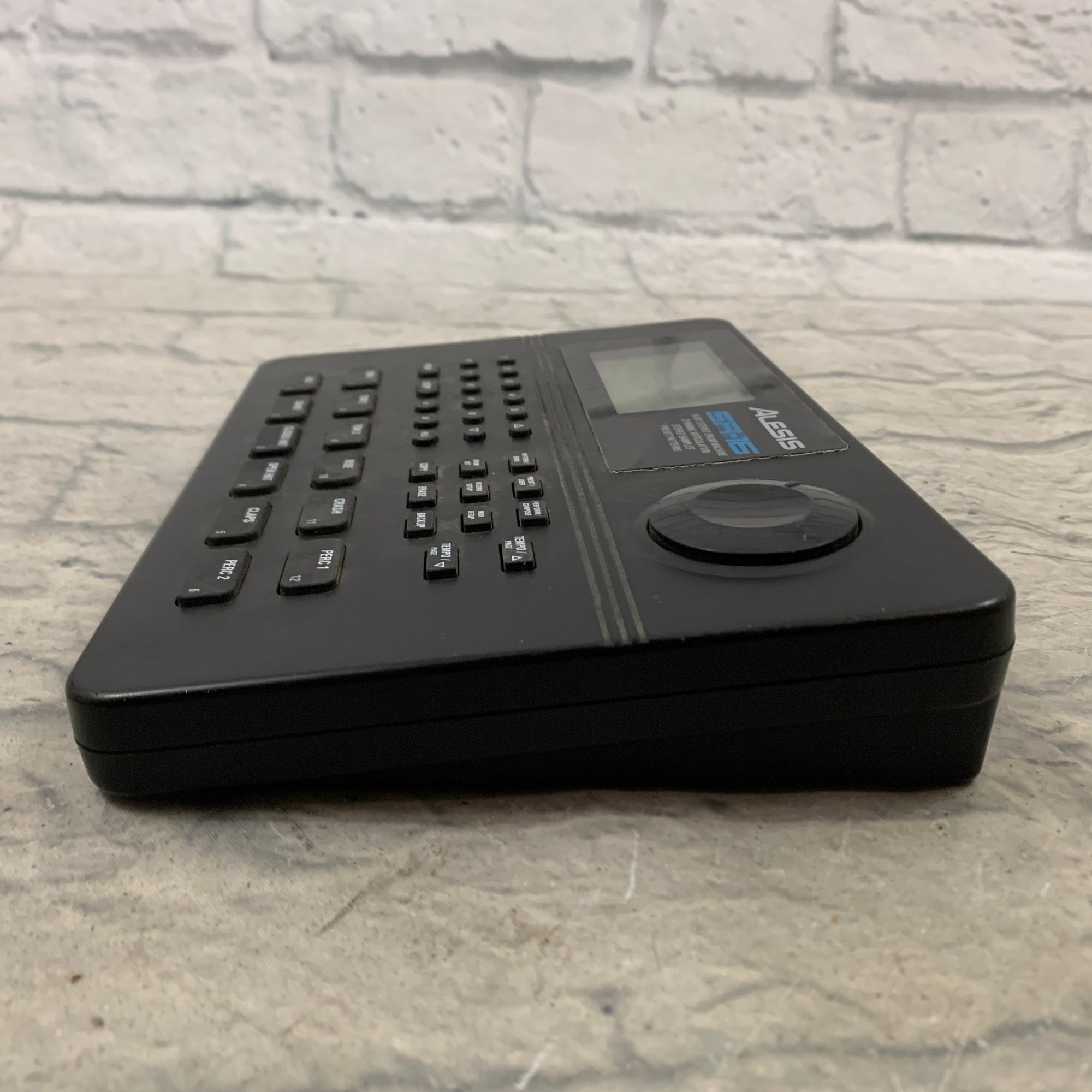 Alesis SR-16 Drum Machine