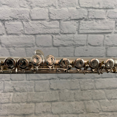 Armstrong Model 104 Closed-Hole Flute w/ Case