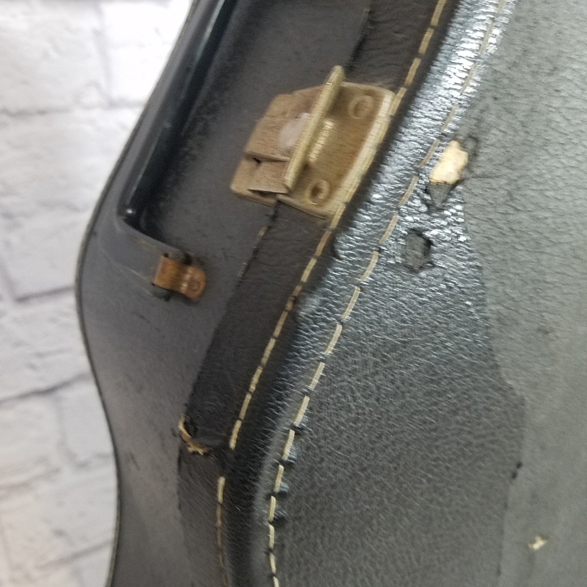 Unknown Chipboard Acoustic Guitar Case
