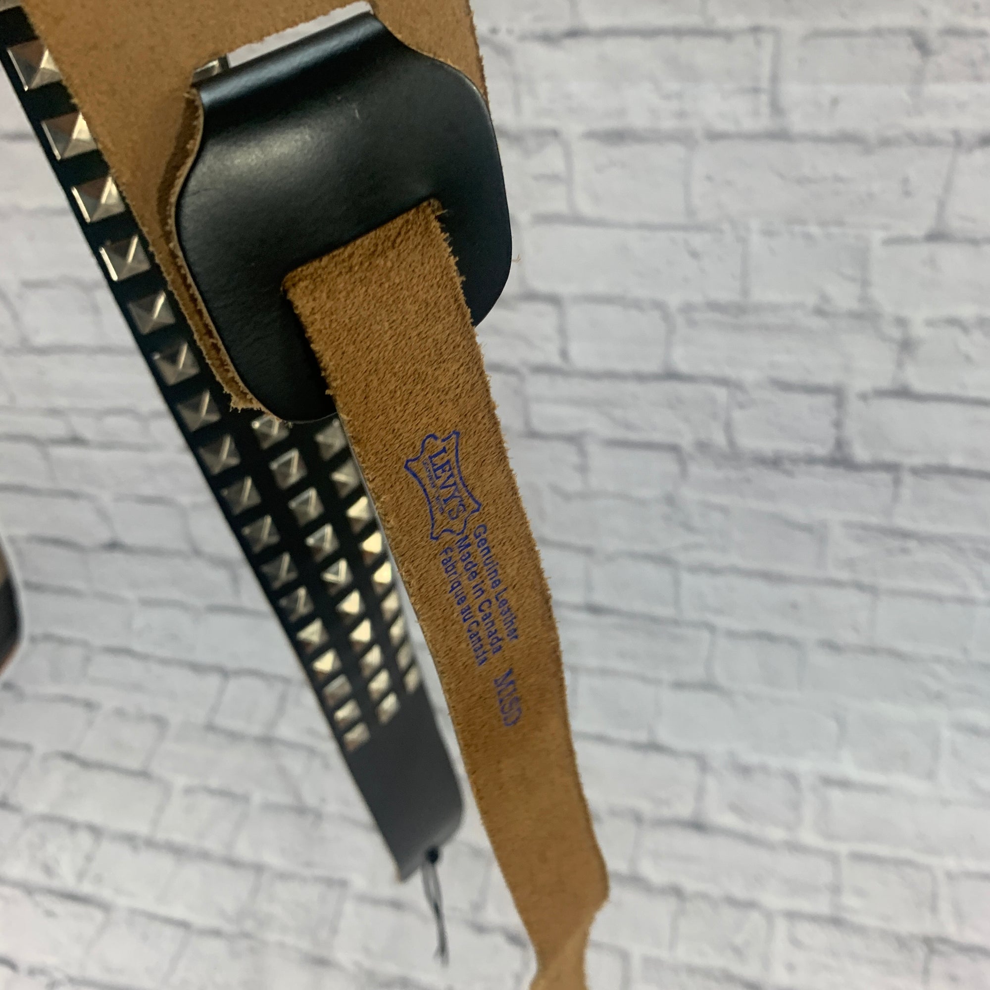 Levy's M1SD2 Leather Guitar Strap 2 1/2" with Metal Studs Black