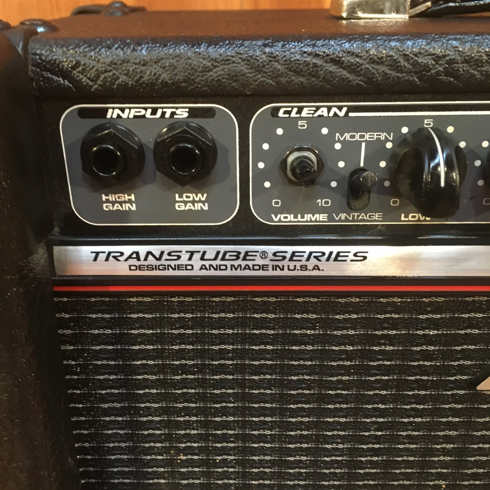 Peavey Envoy 110 Red Line 1x10 Combo Amp