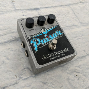Electro-Harmonix Stereo Pulsar Variable Shape Tremolo Pedal