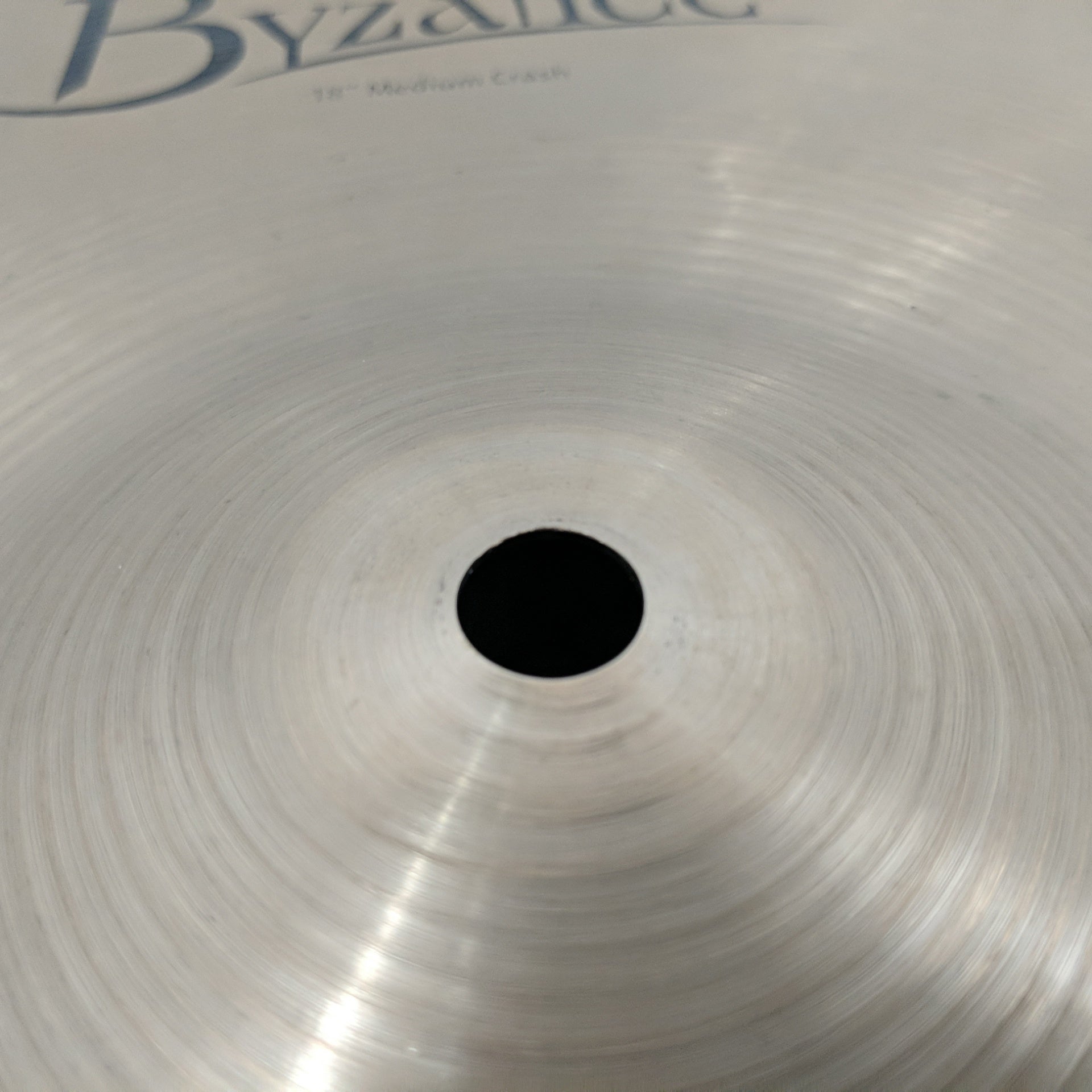 Meinl Byzance Traditional 18" Medium Crash (Small Crack)