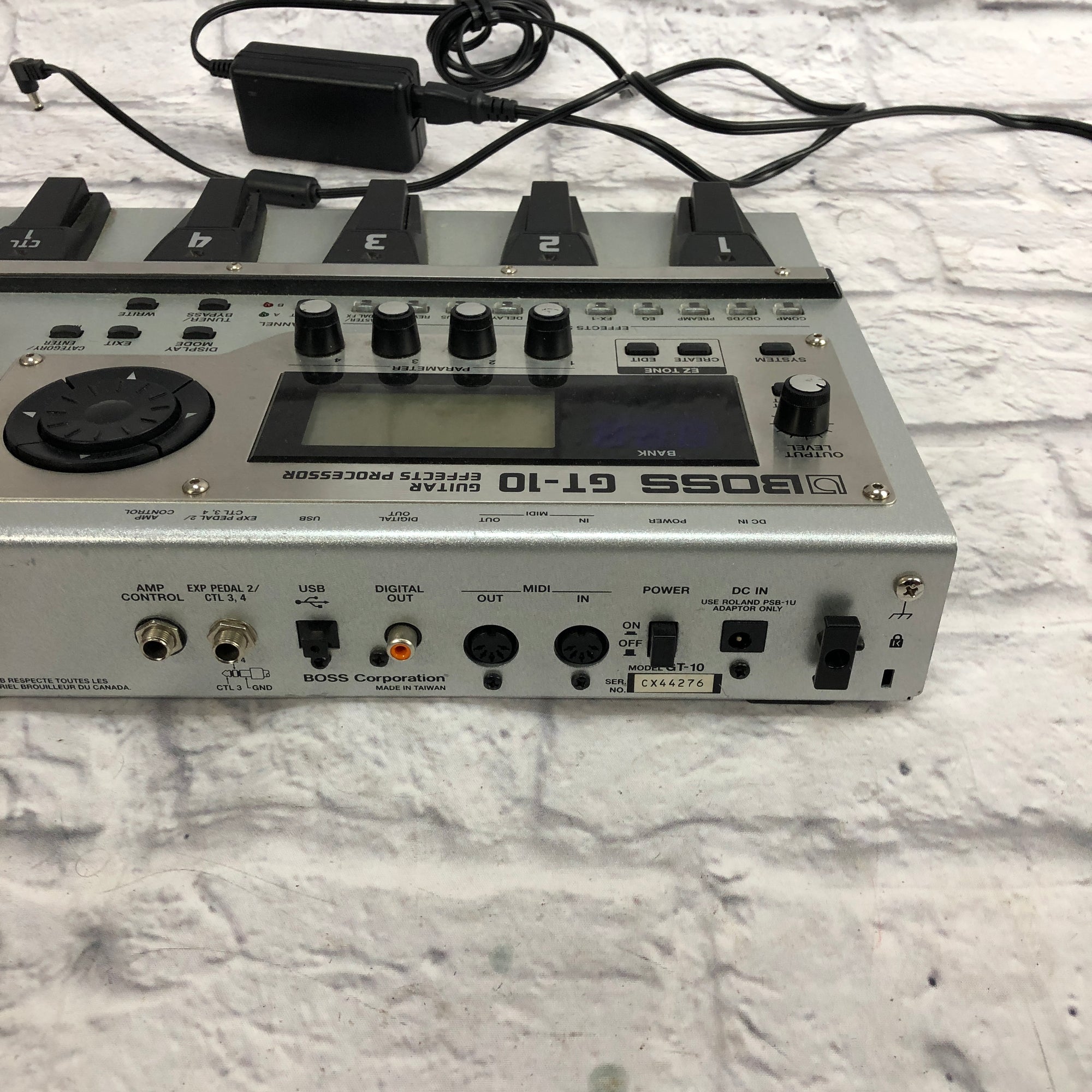 boss gt-10 bass pedal Boss GT-10 Multi Effects Pedal