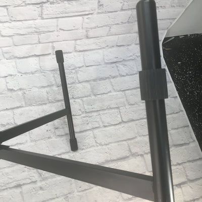 On-Stage Keyboard KS8390 Lok-Tight Quiksqueeze X Stand