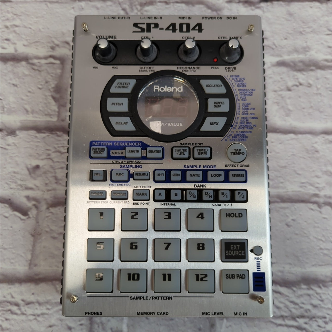 Roland SP-404 Sampler Silver - Evolution Music