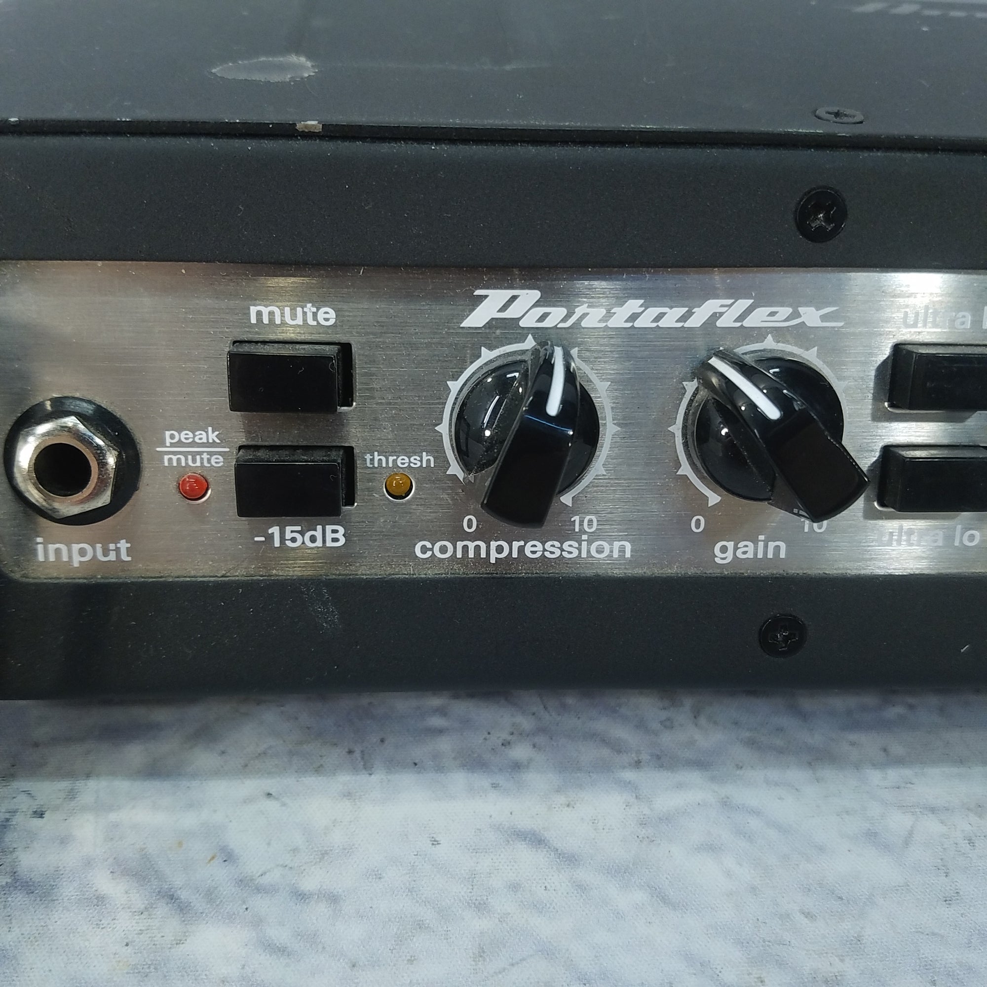 Ampeg PF-500 Bass Amp Head
