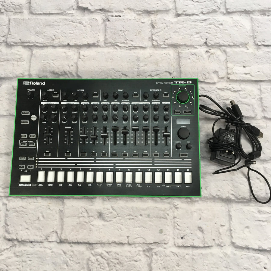 Roland AIRA TR-8 Rhythm Performer