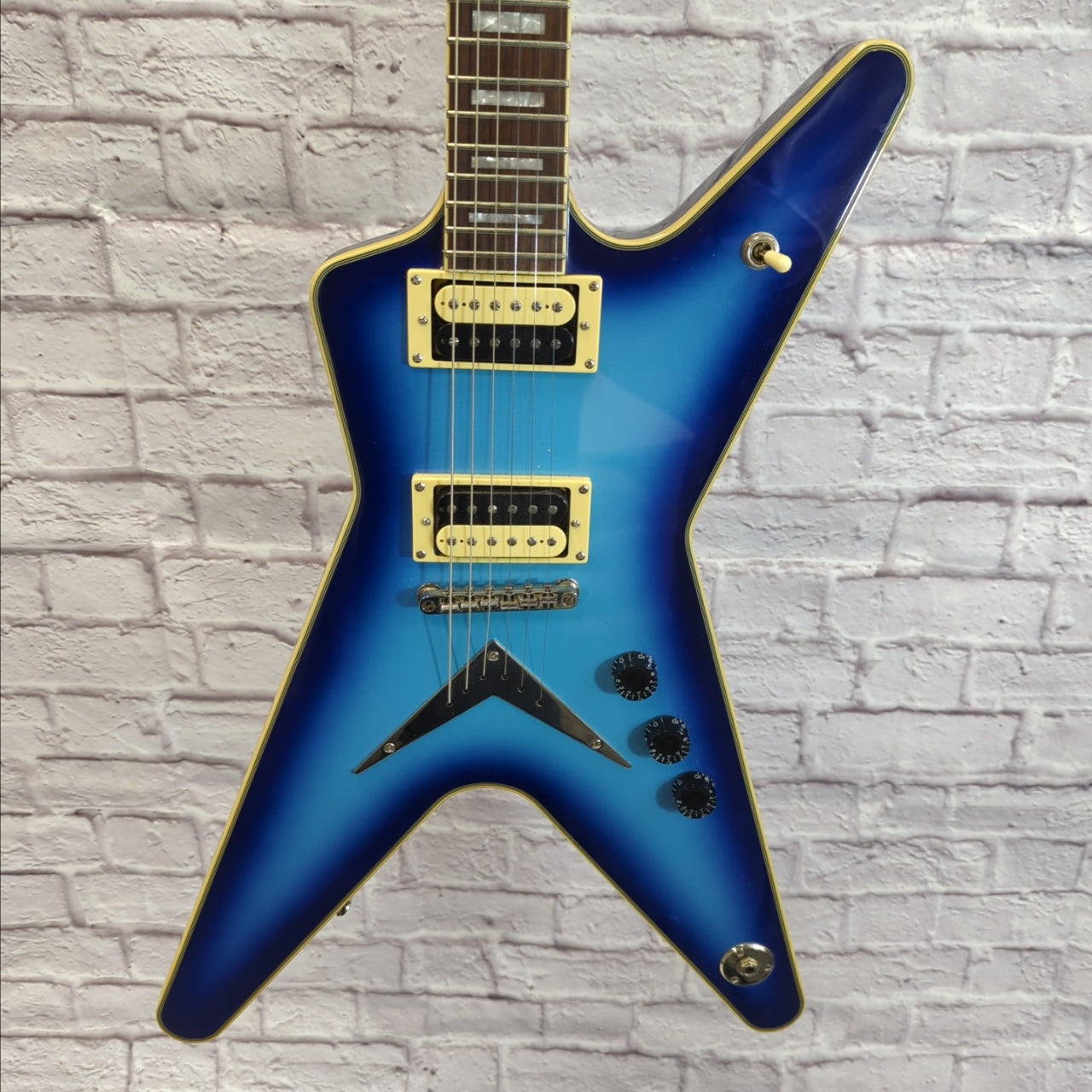 dean ml tobacco burst Dean ML Blue Burst Made in Korea w/ OHSC Electric Guitar dean ml tobacco burst Dean ML Blue Burst Made in Korea w/ OHSC Electric Guitar