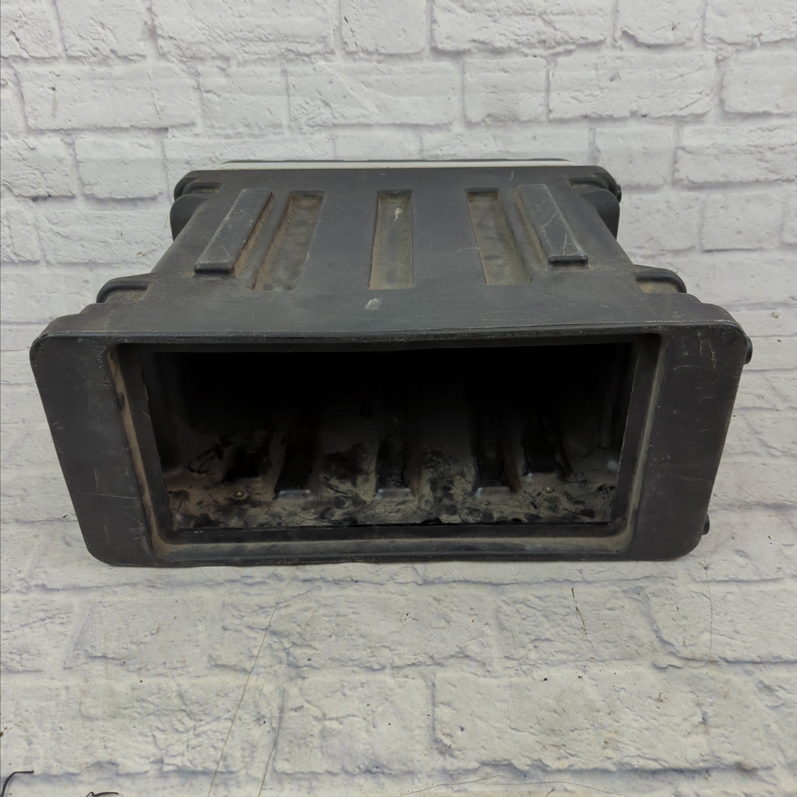 SKB 4U 4 Space Roto Rack Case Black