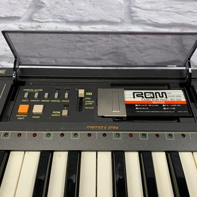 Vintage Casio MT-800 Casiotone 49-Key Synthesizer