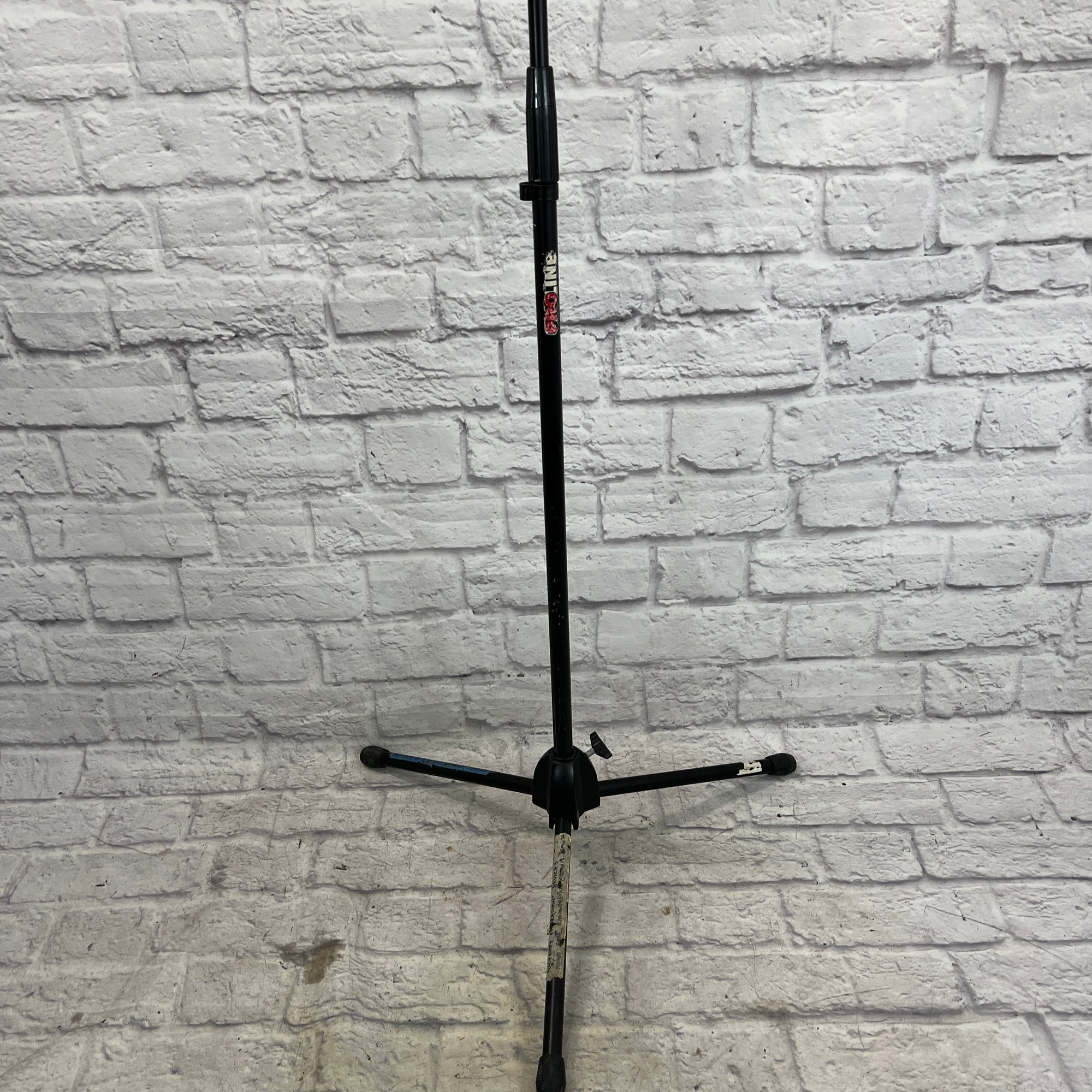 Unknown Straight Mic Stand