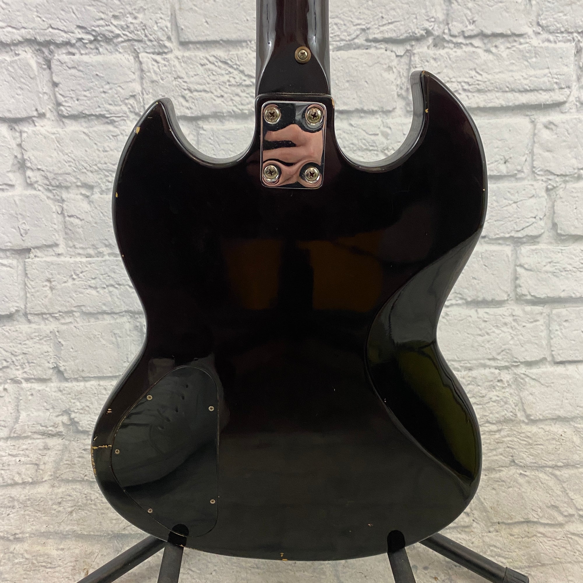 Unknown MIJ SG-Style Short Scale 4 String Bass