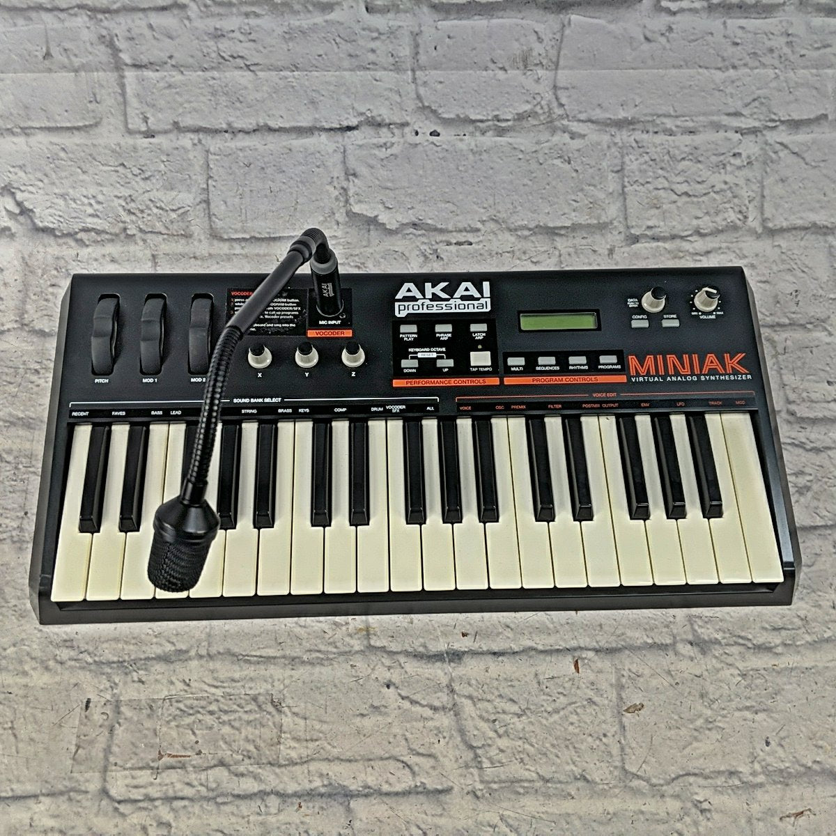 Akai Miniak Virtual Analog Synthesizer with Vocoder - Evolution Music