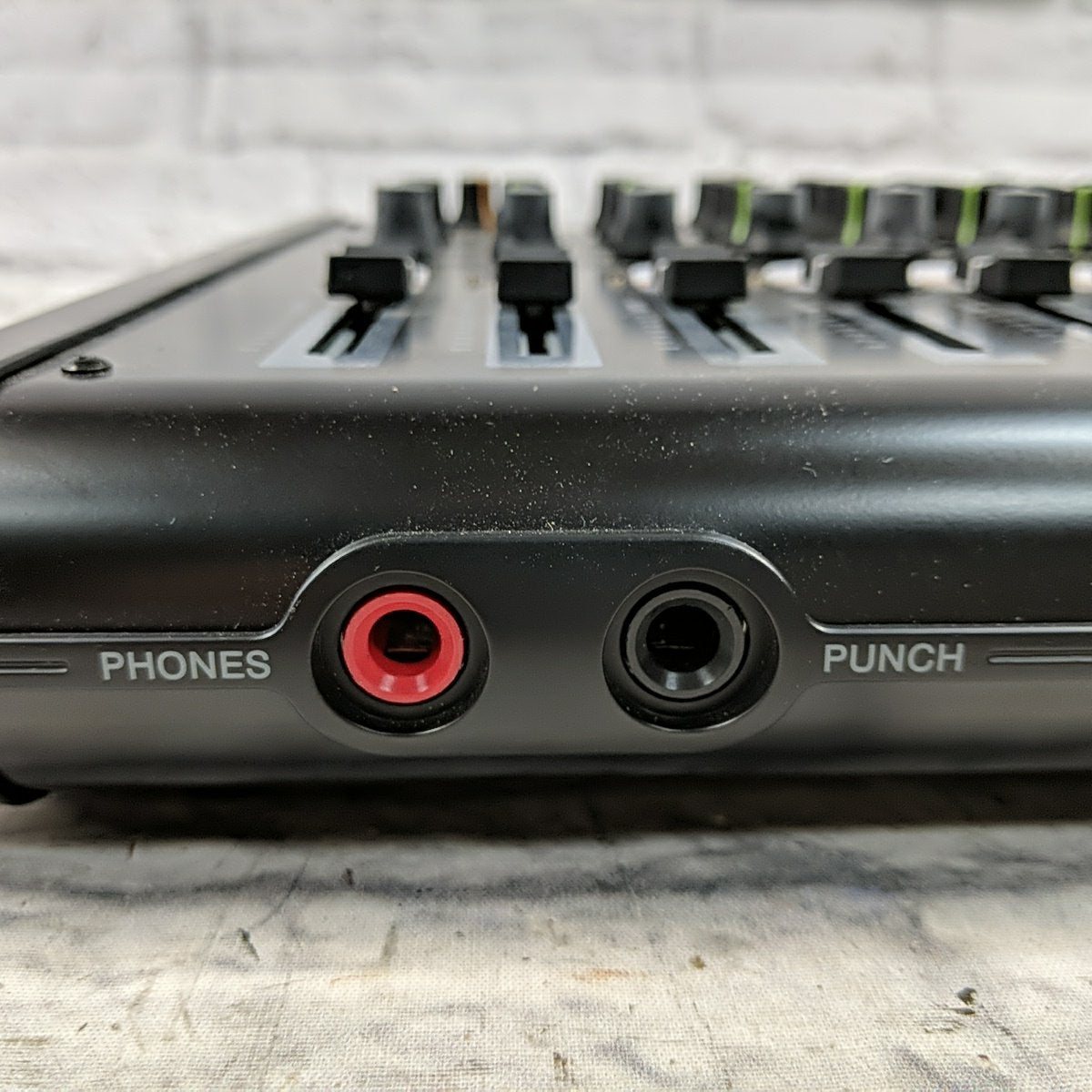 Tascam DP-02CF  Digital Recorder