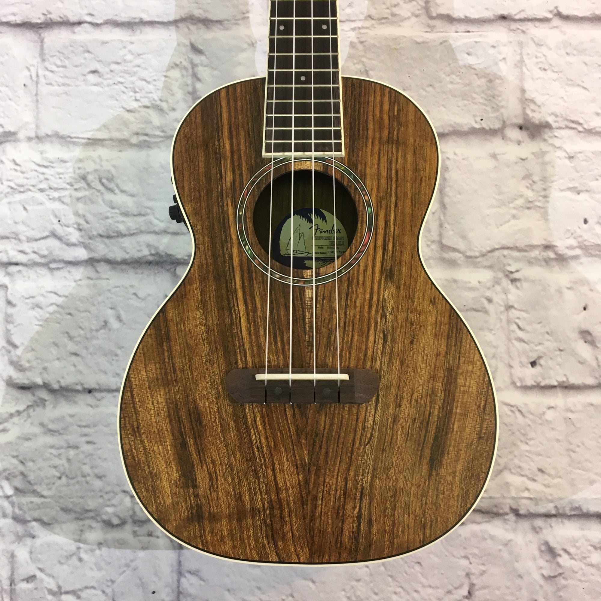 Fender Rincon California Coast Electric Ukulele w Pickup