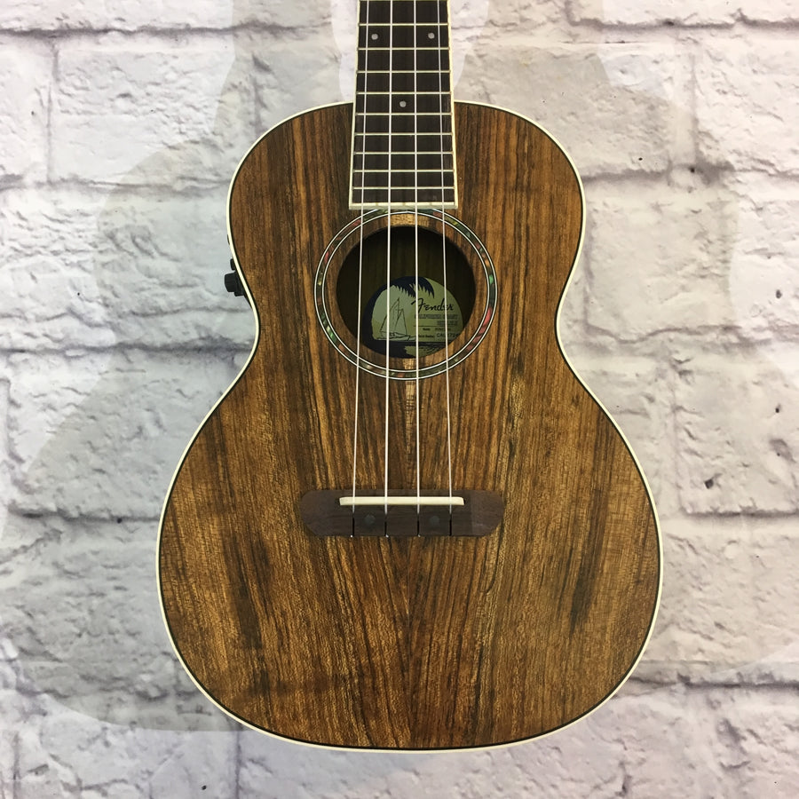 Fender Rincon California Coast Electric Ukulele w Pickup