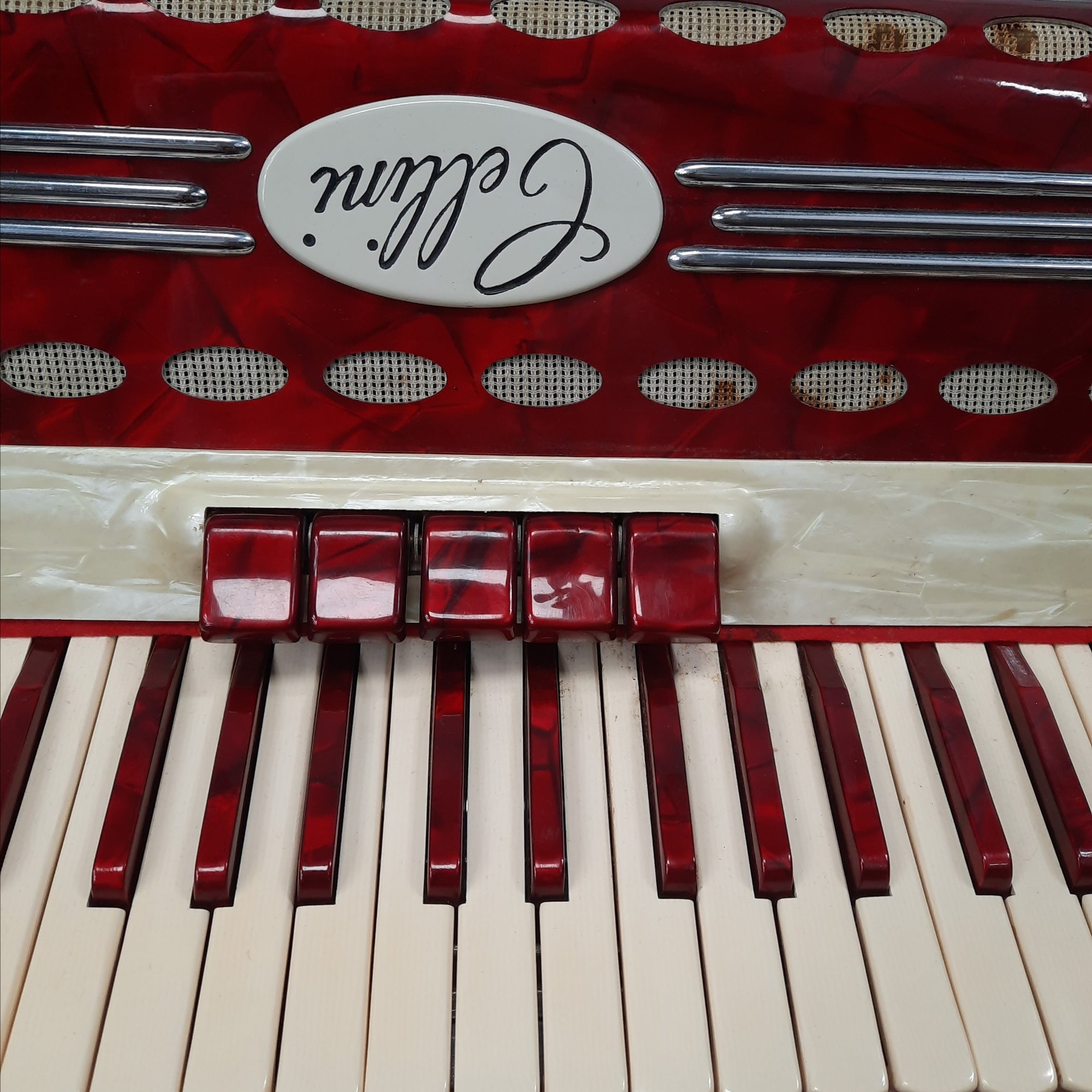 Cellini 120 Bass Accordion with Case