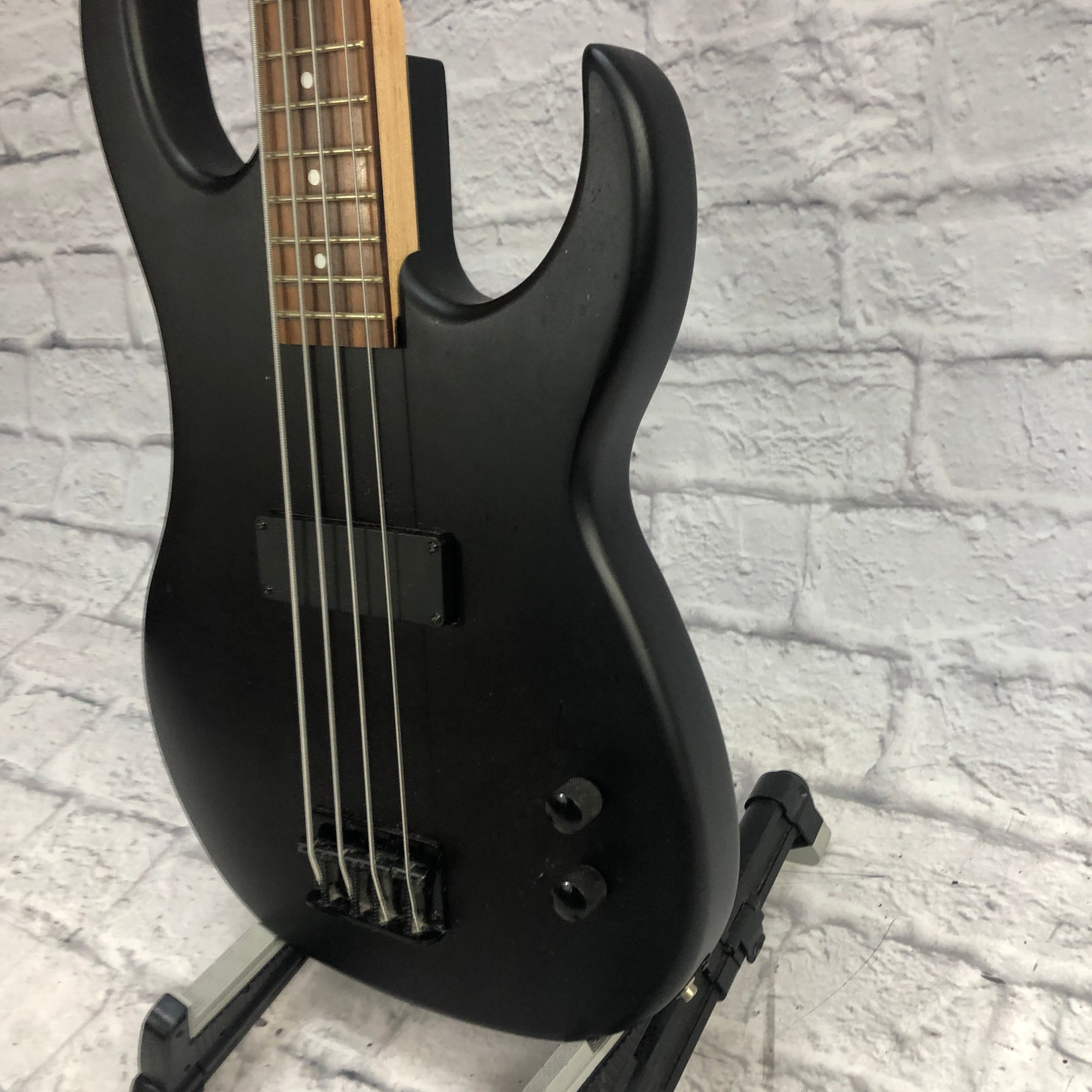 Dean Zone 4 String Bass