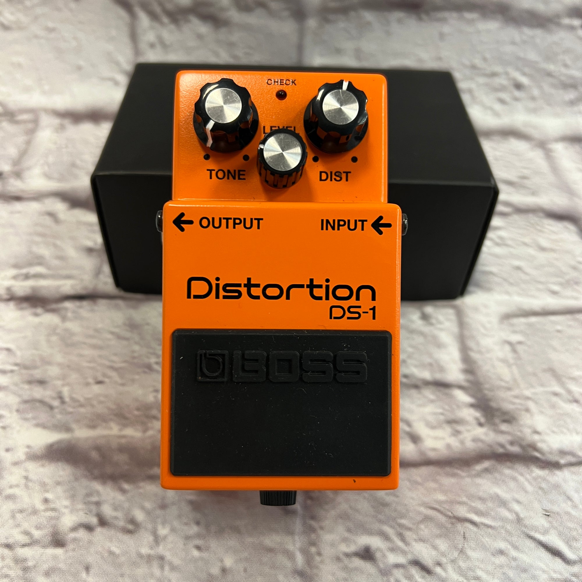 Boss DS-1 Distortion Pedal - Evolution Music