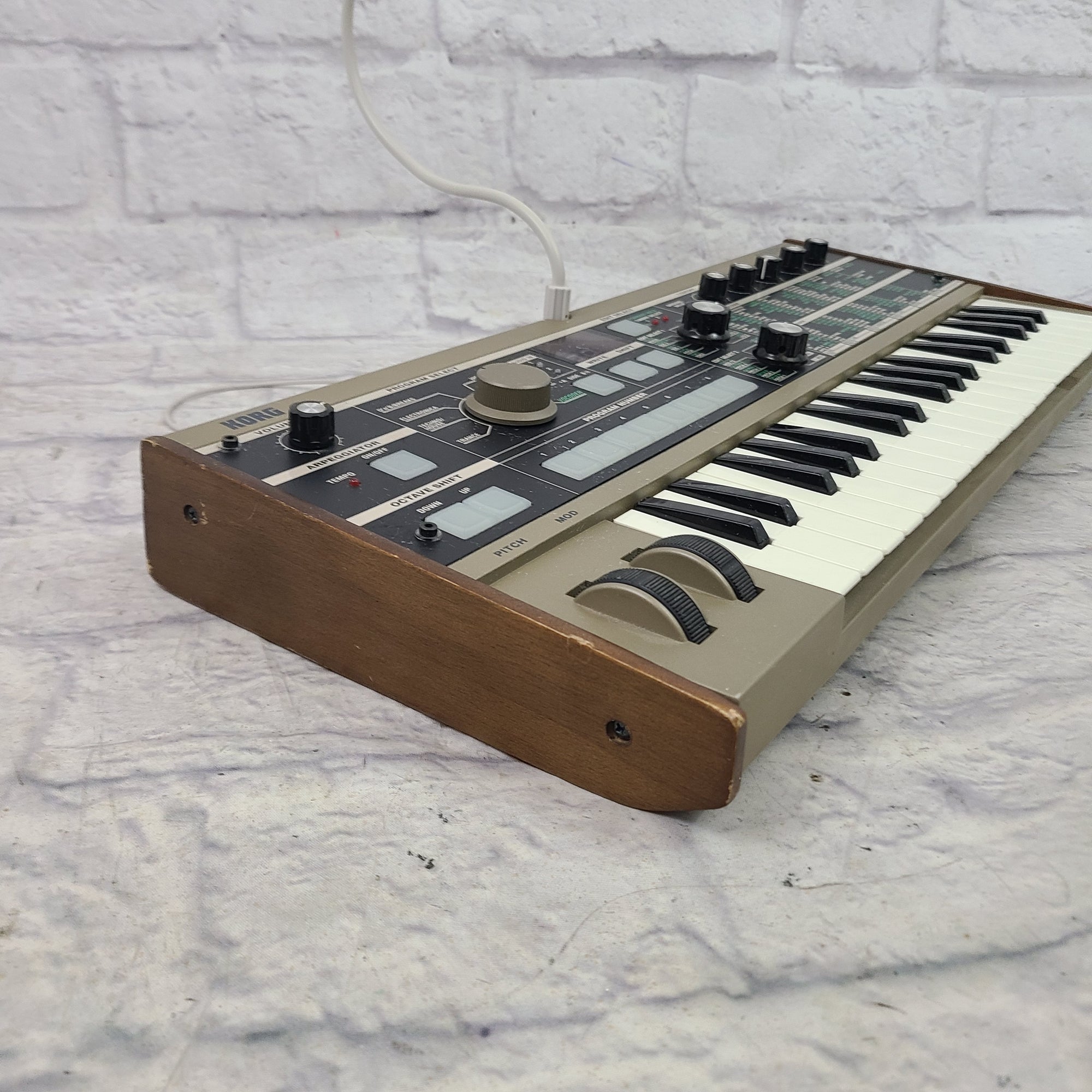 Korg microKORG 37-Key Synthesizer/Vocoder