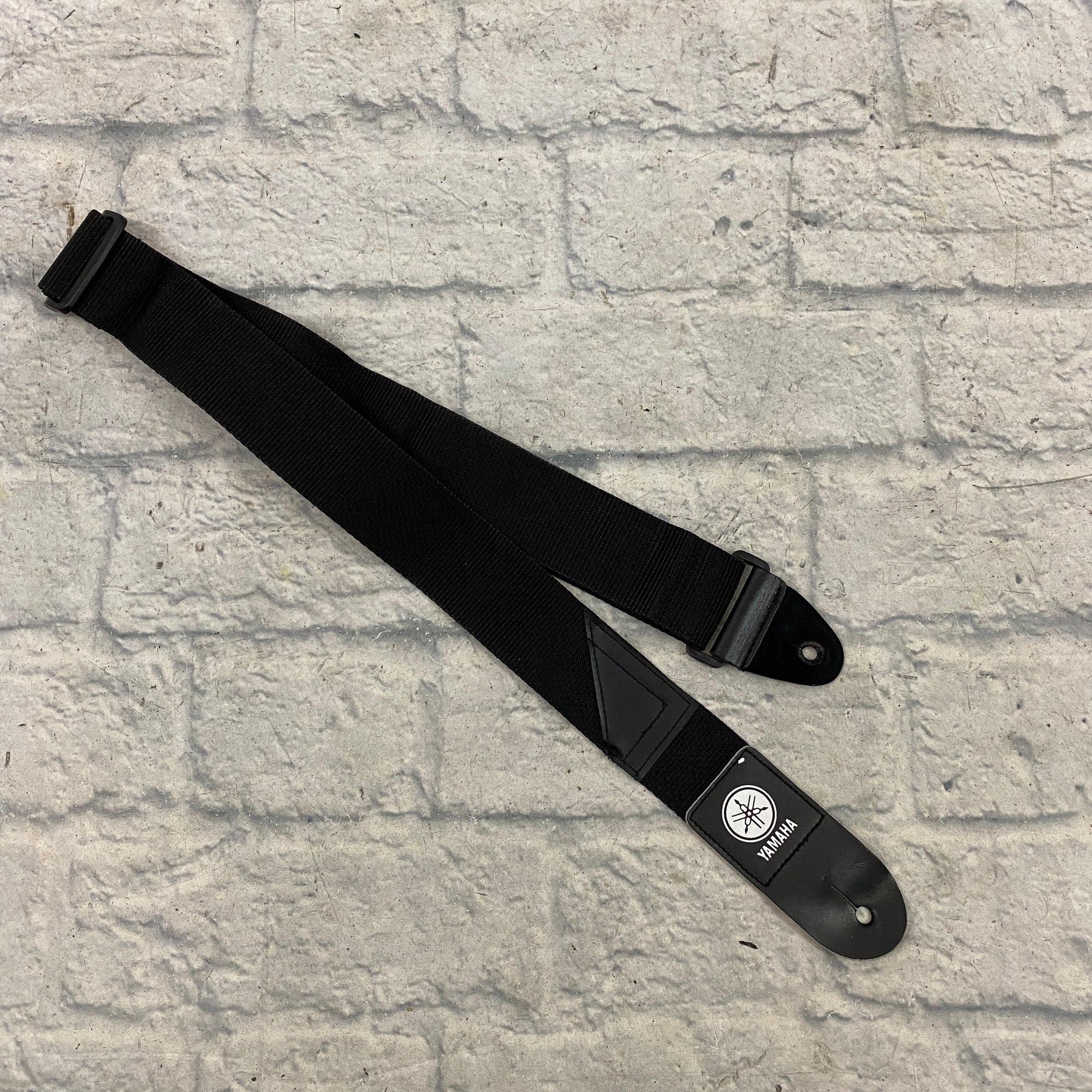 Yamaha Black Strap