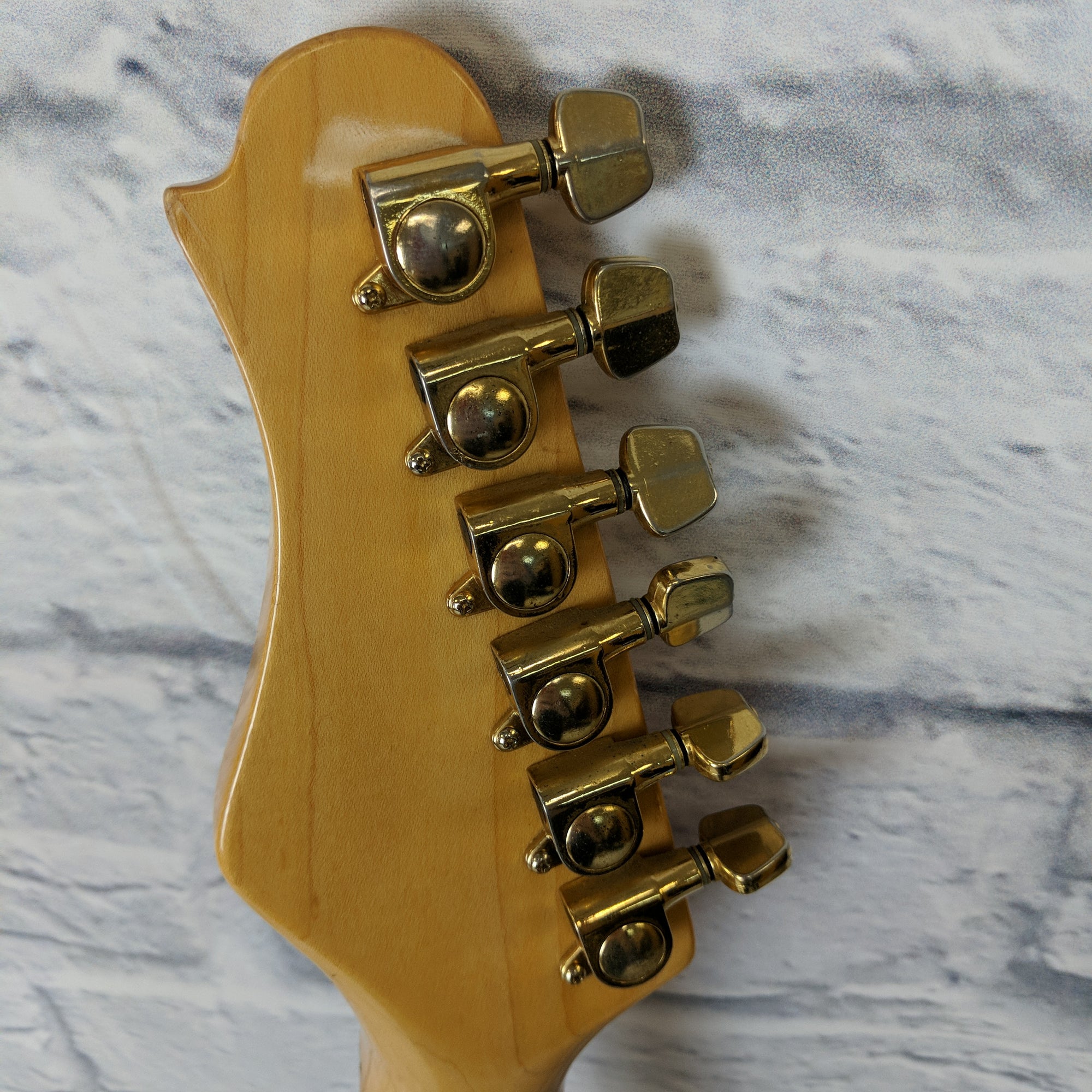 Harmony 80's Strat Style Electric Guitar