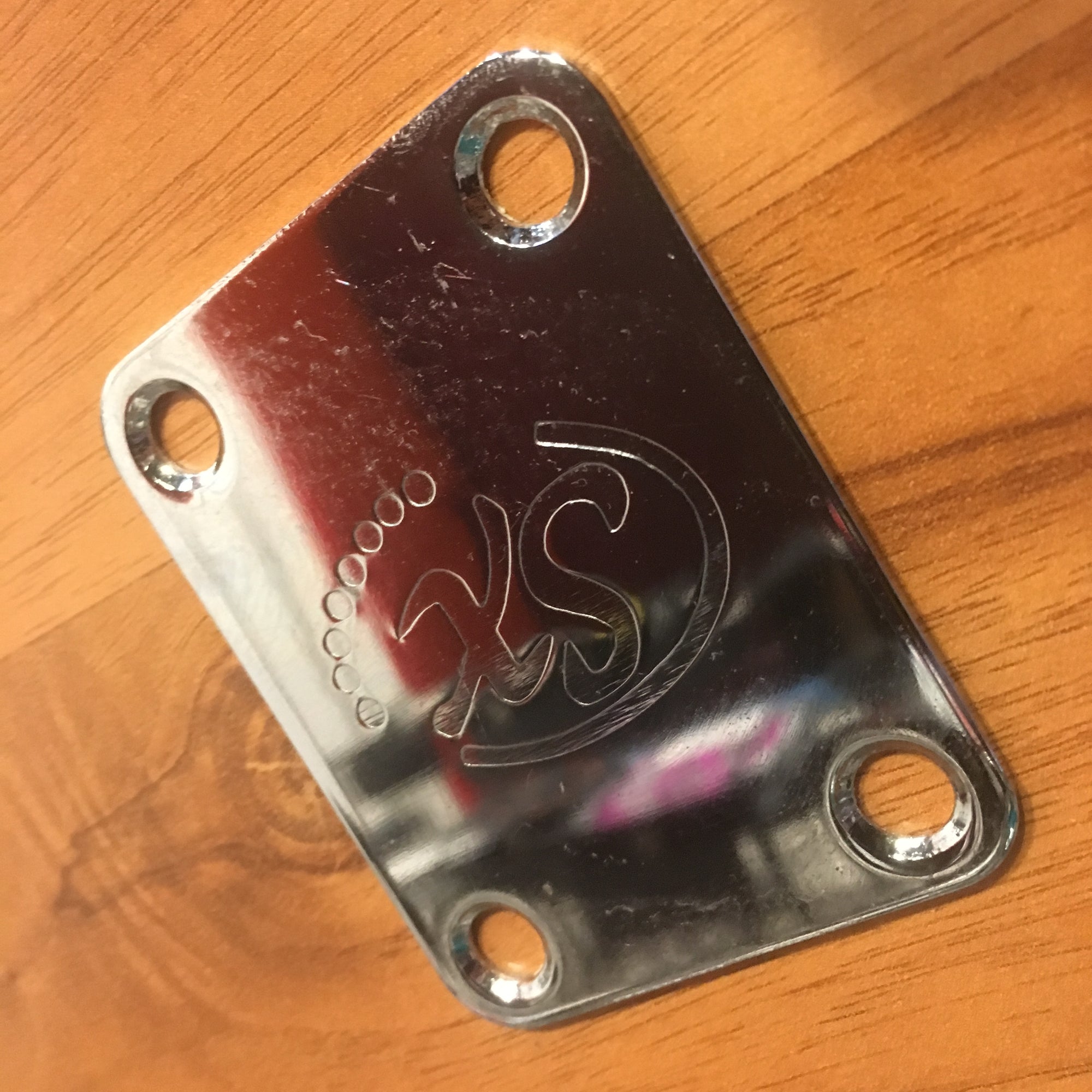 SX Chrome Neck Plate
